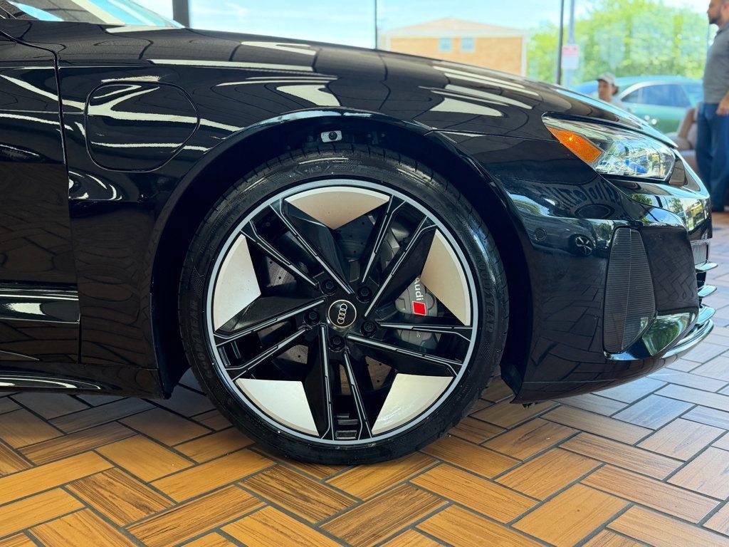 Used 2024 Audi RS e-tron GT w/ Carbon Performance Package AWD/4WD image 12