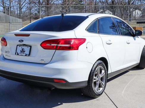 Used 2017 Ford Focus SE image 12