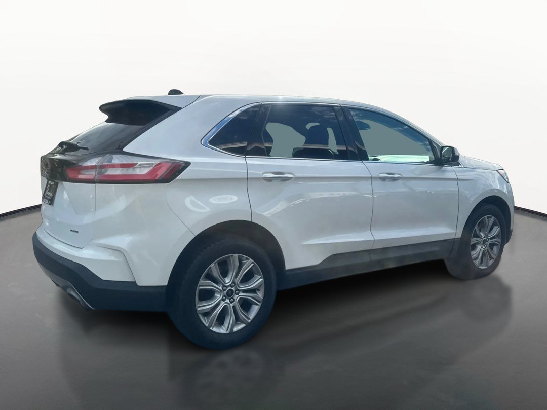 Used 2023 Ford Edge Titanium w/ Equipment Group 301A AWD/4WD image 3