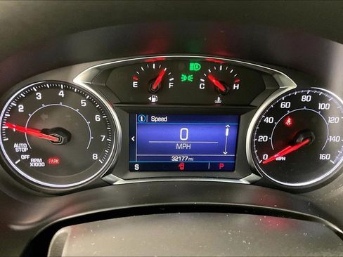 Used 2023 GMC Terrain SLE w/ Elevation Edition FWD image 12
