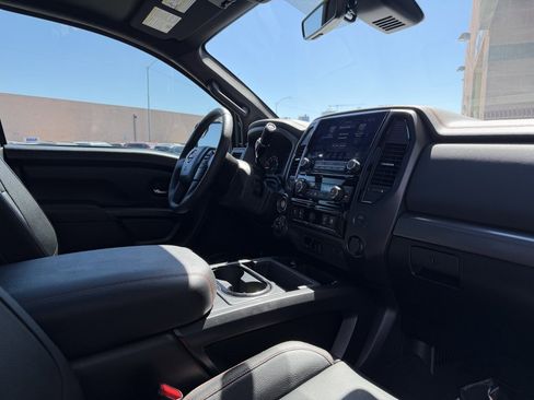 Used 2024 Nissan Titan PRO-4X w/ Pro-4x Convenience Package image 43