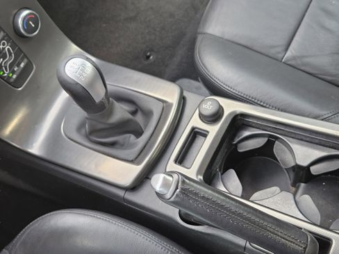 Used 2010 Volvo C30 image 19