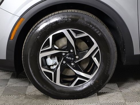 Used 2024 Kia Sportage LX image 19