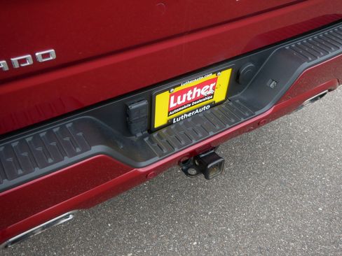 Certified 2025 Chevrolet Silverado 1500 High Country AWD/4WD image 18