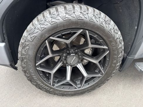 Used 2020 GMC Sierra 1500 Elevation w/ Elevation Value Package RWD image 25