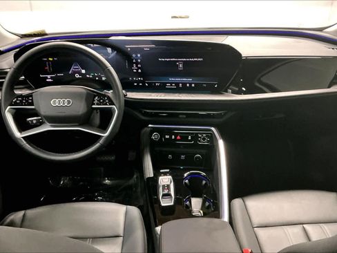 Used 2025 Audi Q5 Premium Plus w/ Premium Plus image 18