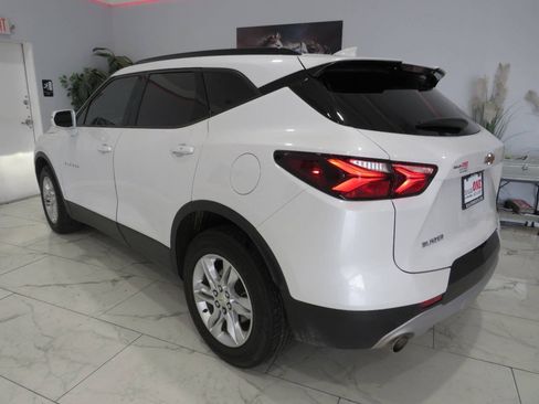 Used 2020 Chevrolet Blazer LT w/ Sound & Technology Package FWD image 6