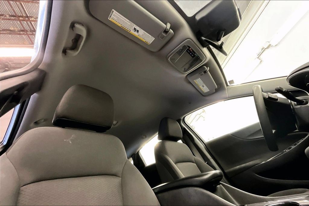 Used 2024 Chevrolet Malibu LT FWD image 28