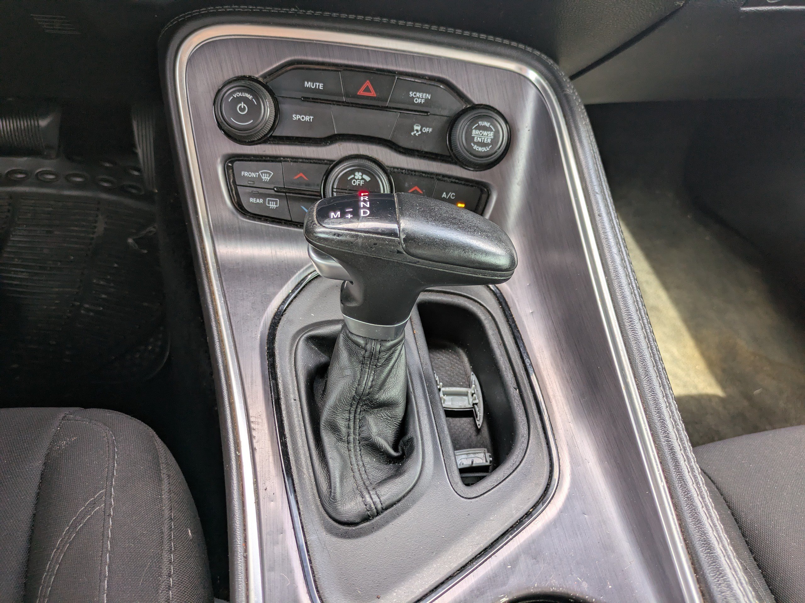 Used 2018 Dodge Challenger SXT RWD image 19
