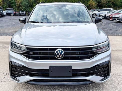 Used 2022 Volkswagen Tiguan SE R-Line image 7