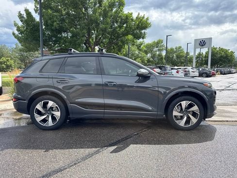 Used 2025 Audi Q6 e-tron Premium Plus w/ Premium Plus AWD/4WD image 6