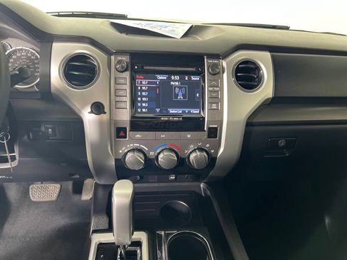 Used 2016 Toyota Tundra SR5 w/ SR5 Upgrade Package RWD image 18