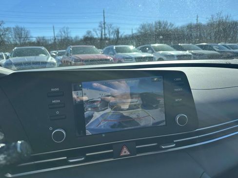 New 2026 Hyundai Elantra SEL Sport Premium FWD image 17