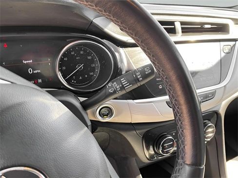Used 2021 Buick Encore GX Select image 20