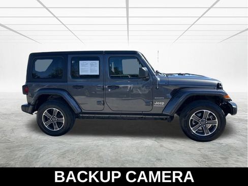 Used 2023 Jeep Wrangler Sahara image 4