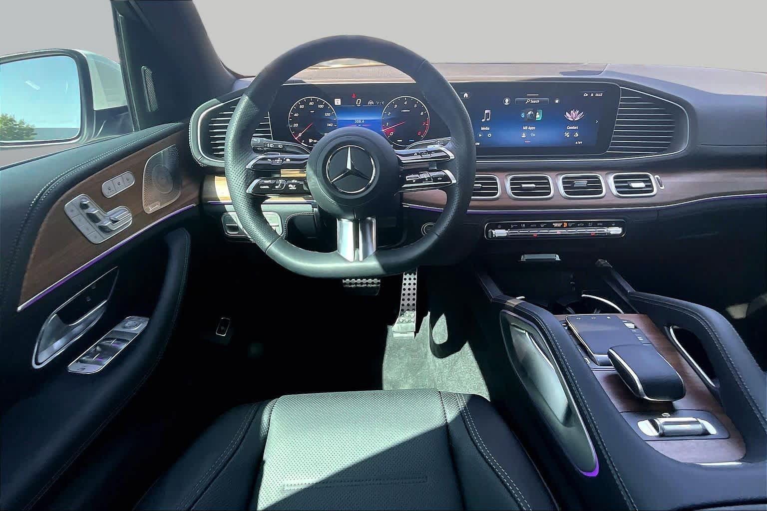 Used 2026 Mercedes-Benz GLE 580 4MATIC image 6