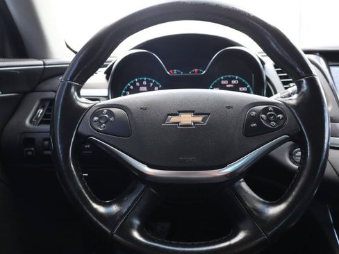 Used 2018 Chevrolet Impala LT FWD image 17