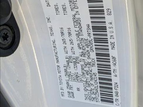 Used 2020 Toyota Tacoma TRD Off-Road image 23