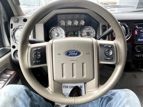 Used 2008 Ford F350 Lariat image 14