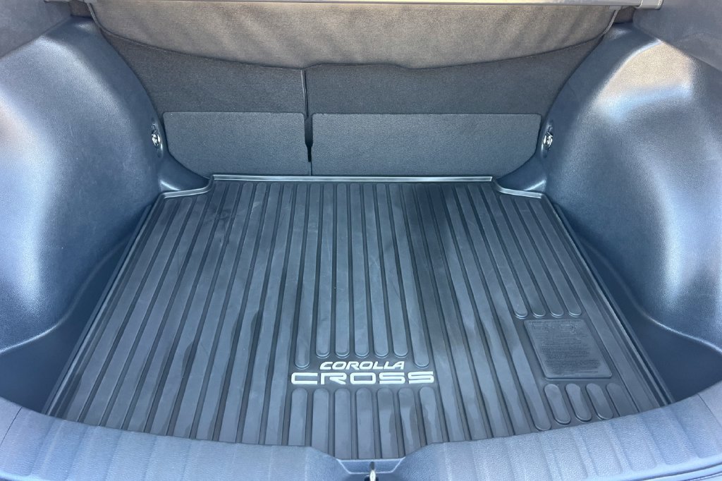 Certified 2026 Toyota Corolla Cross XLE FWD image 18