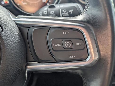 Used 2021 Jeep Wrangler Unlimited Sahara image 26