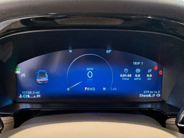 Used 2023 Lincoln Corsair AWD w/ Equipment Group 101A image 21