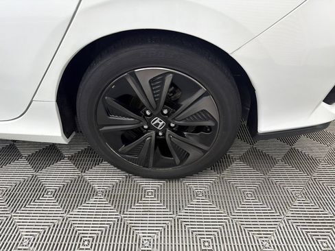 Used 2019 Honda Civic EX image 18