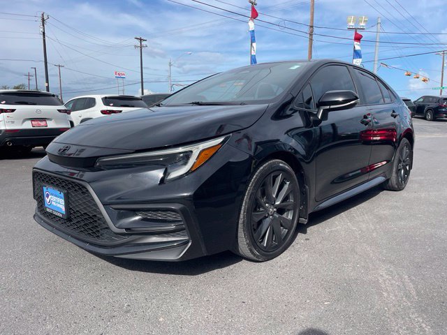 Used 2023 Toyota Corolla SE FWD image 3