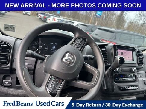 Used 2025 RAM ProMaster 2500 w/ Convenience Group image 10