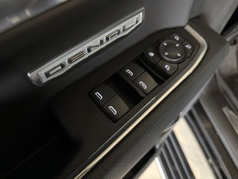 Used 2022 GMC Sierra 1500 Denali w/ Denali Reserve Package RWD image 9