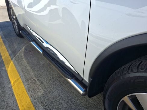 Used 2018 Nissan Murano S AWD/4WD image 5