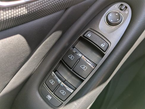 Used 2018 INFINITI Q50 Sport image 24