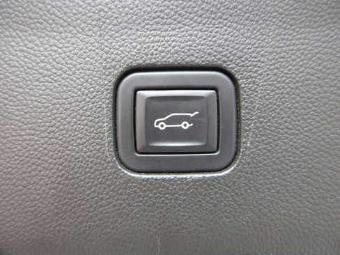 Used 2023 Buick Enclave Avenir w/ Trailering Package, 5000 lbs. AWD/4WD image 62