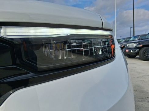 New 2025 Jeep Grand Cherokee L Summit AWD/4WD image 9