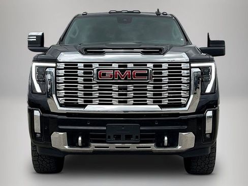 Used 2025 GMC Sierra 2500 Denali w/ Denali Reserve Package AWD/4WD image 3