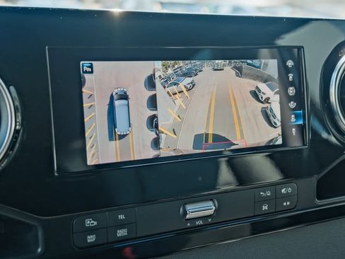 Used 2024 Mercedes-Benz Sprinter 2500 image 20