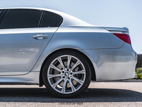Used 2006 BMW M5 image 5