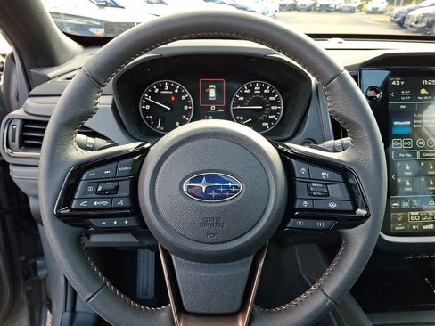Used 2025 Subaru Forester Sport image 19