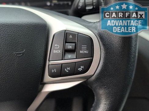 Used 2023 Ford Explorer XLT AWD/4WD image 19