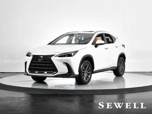 Certified 2025 Lexus NX 250 FWD w/ Accessory Package (Z1) image 1
