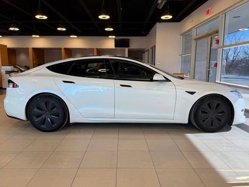Used 2021 Tesla Model S Plaid image 15