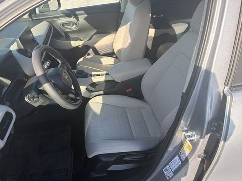 Used 2025 Honda HR-V LX image 33