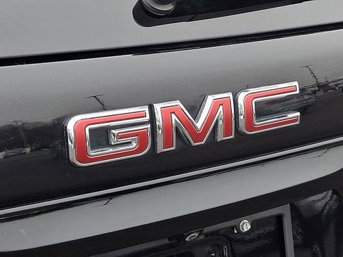 Used 2022 GMC Terrain SLT w/ Tech Package image 34