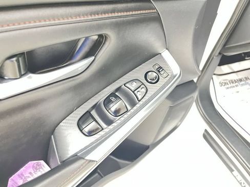 Used 2021 Nissan Sentra SR FWD image 17