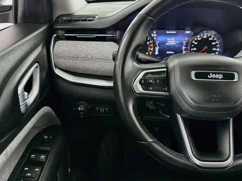 Used 2022 Jeep Compass Latitude w/ Convenience Group AWD/4WD image 10