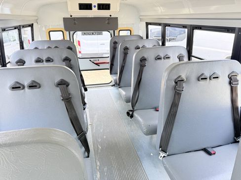 Used 2014 Chevrolet Express 3500 w/ School Bus Package RWD image 10