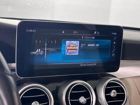 Used 2019 Mercedes-Benz C 300 4MATIC Sedan image 14