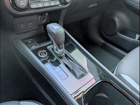 Used 2023 Nissan Kicks SR w/ SR Premium Package image 21