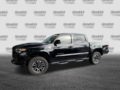 Used 2022 Toyota Tacoma TRD Sport w/ TRD Premium Sport Package AWD/4WD image 6