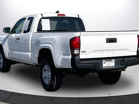 Used 2022 Toyota Tacoma SR RWD image 7